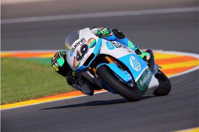 Espargaro sempre davanti