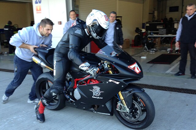 Shake down per la MV Superbike a Jerez