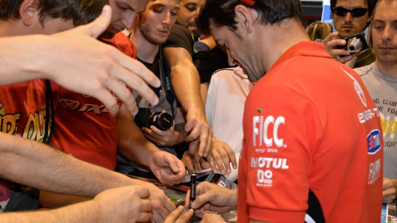 Carlos Checa oggi a Bologna