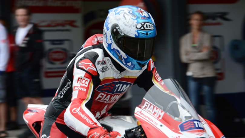 Il futuro di Carlos Checa