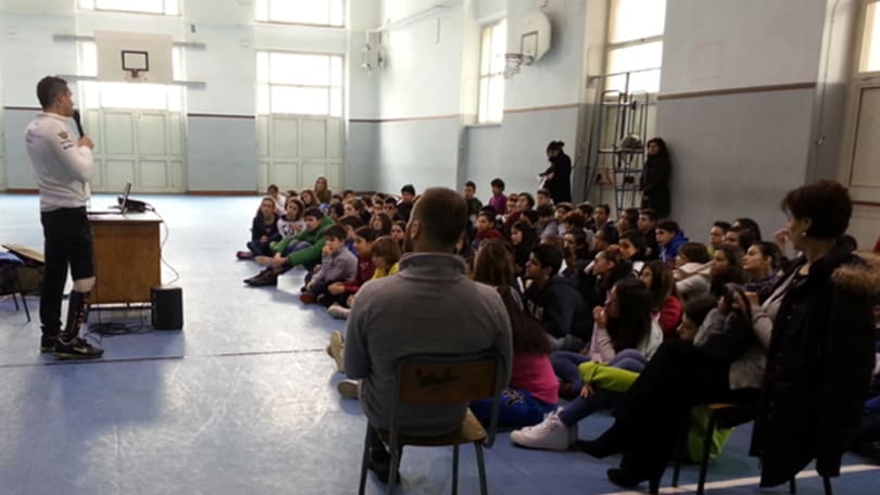 “Non buttate via la vita in un secondo”