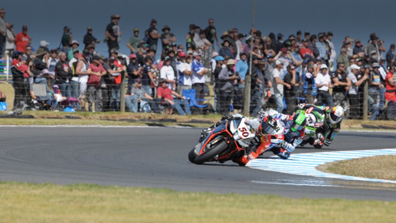 Phillip Island in edicola