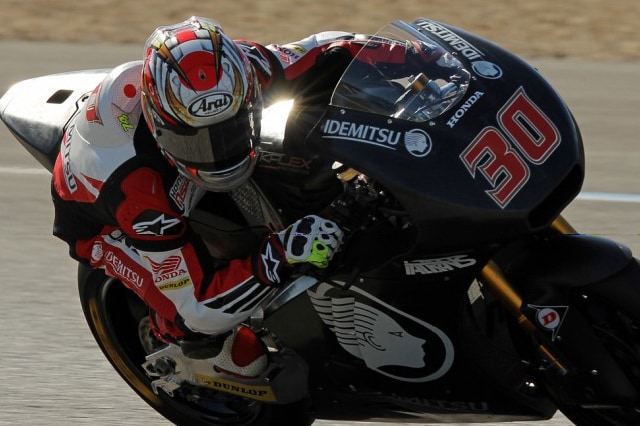 Test moto2 a Jerez: Nakagami scavalca Luthi