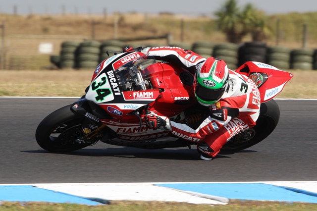 Giugliano e Ducati iniziano alla grande