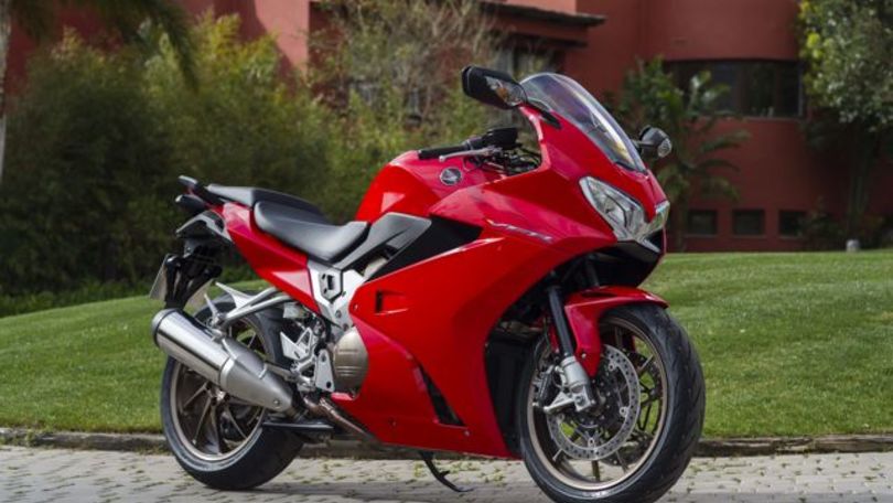 Prova novità: Honda VFR800F