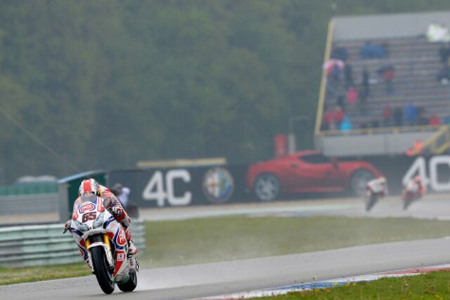 Assen: gara 2 a Rea