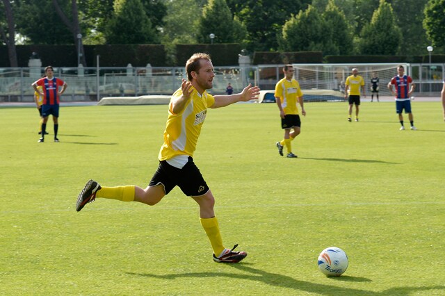 Sykes è forte anche nel calcio