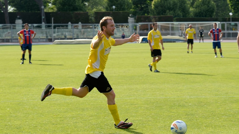 Sykes è forte anche nel calcio