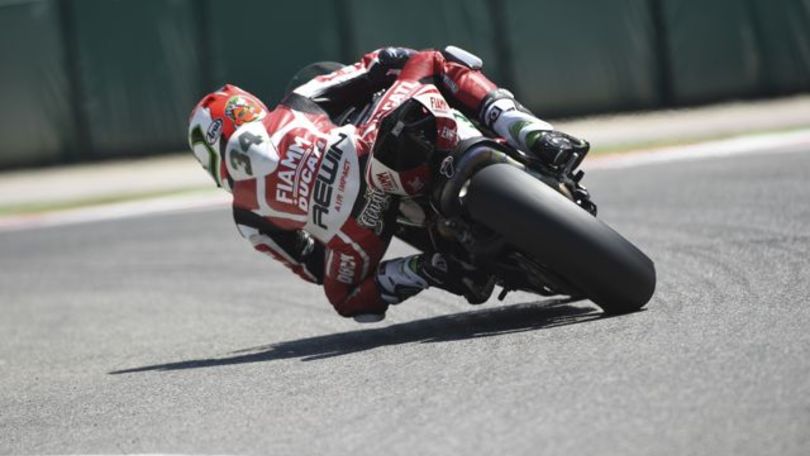SBK Imola: Giugliano scatenato