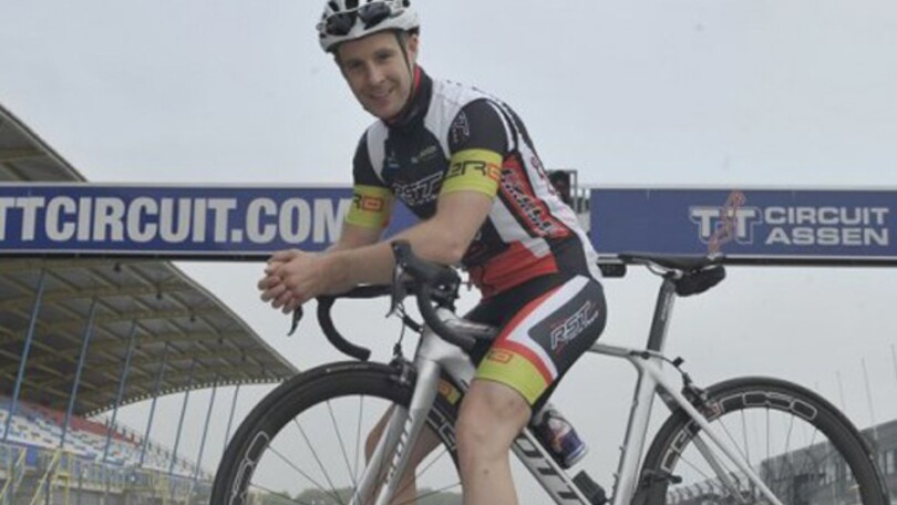 Rea: in bici contro un’auto