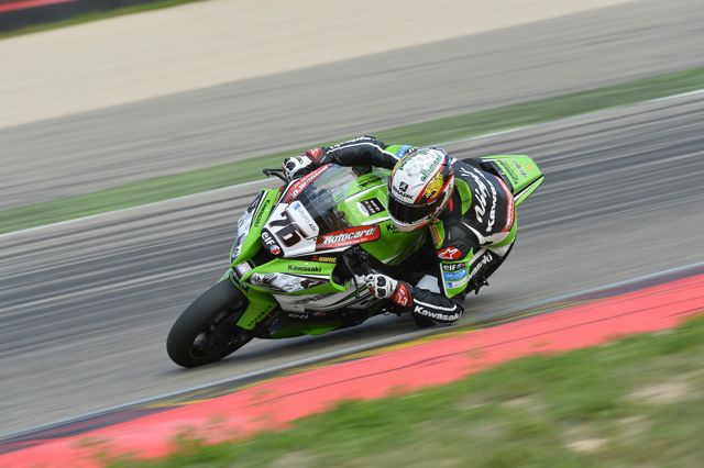 SBK Donington: Baz nelle libere 1