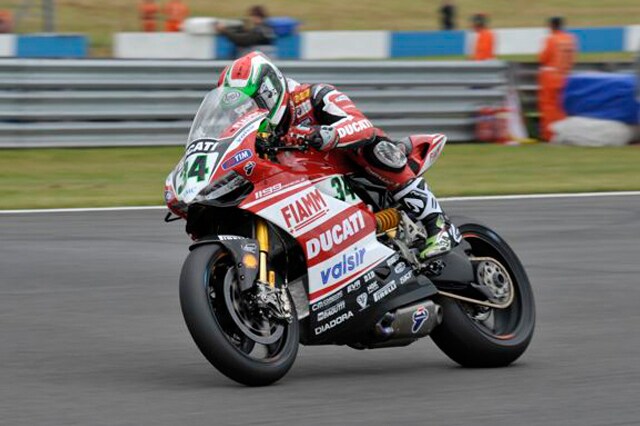 SBK Donington: Giugliano nelle libere 2