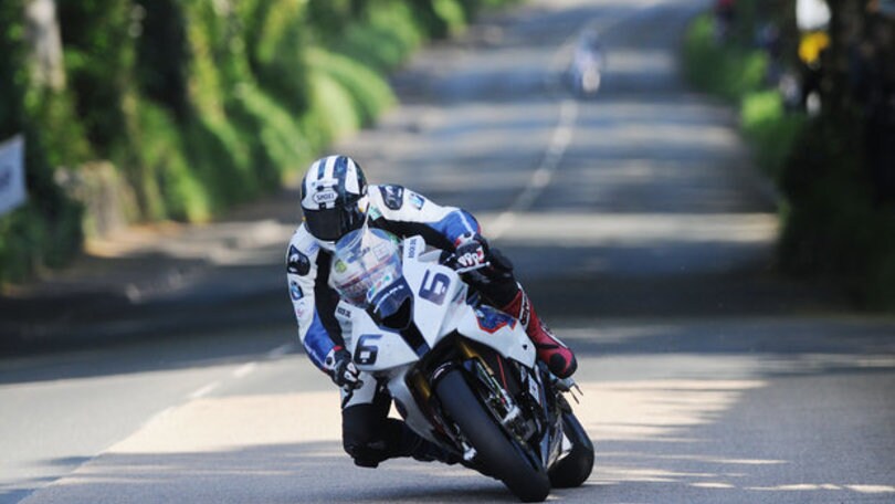 Tourist Trophy: Michael Dunlop all'attacco