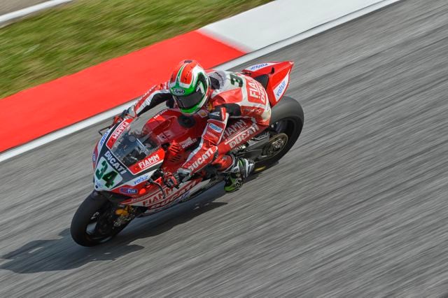 SBK Malesia: anche Giugliano se la prende con Baz