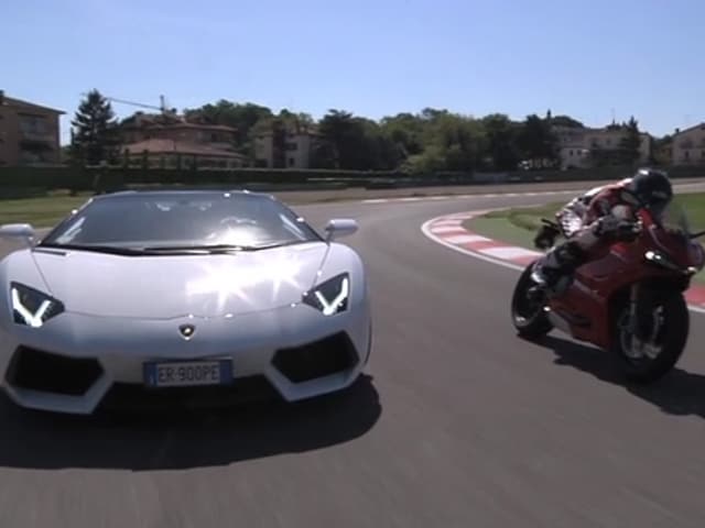 Ducati 1199 Panigale R vs Lamborghini Aventador Roadster