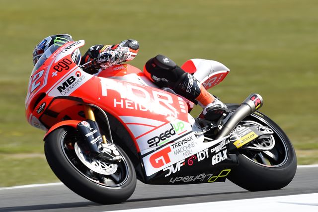 Assen Moto2. Sam Lowes primo sul bagnato nella FP3