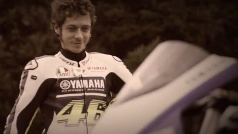 Rossi testimonial della Yamaha YZF-R25 in Indonesia