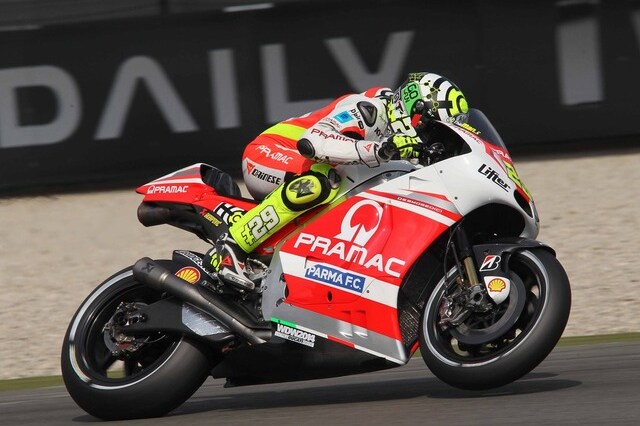 MotoGP Brno, Dovi con il nuovo motore. Iannone no