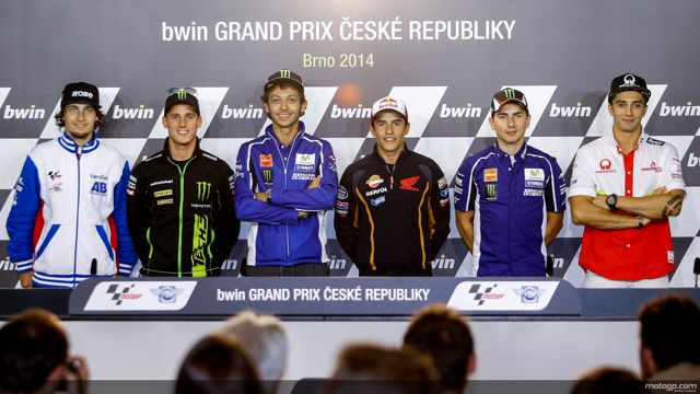 Rossi: Tra 2 anni mi fermerò. Forse.