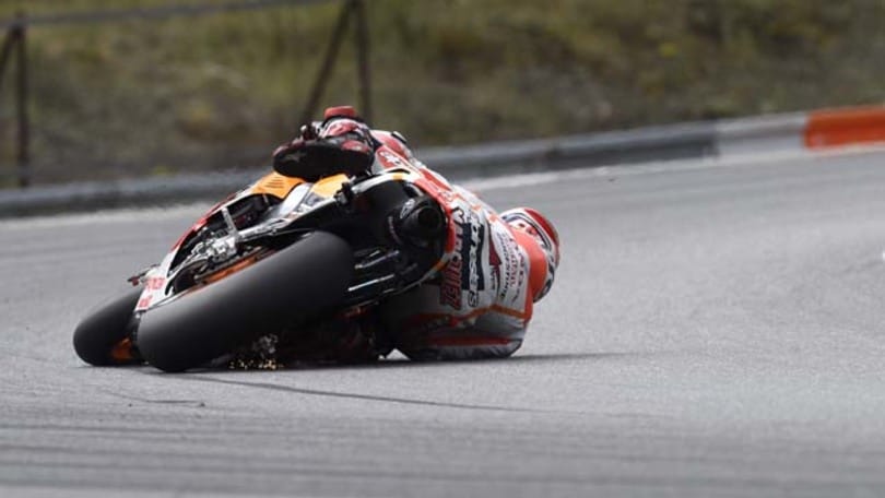 Numeri da circo per Marquez nei test di Brno