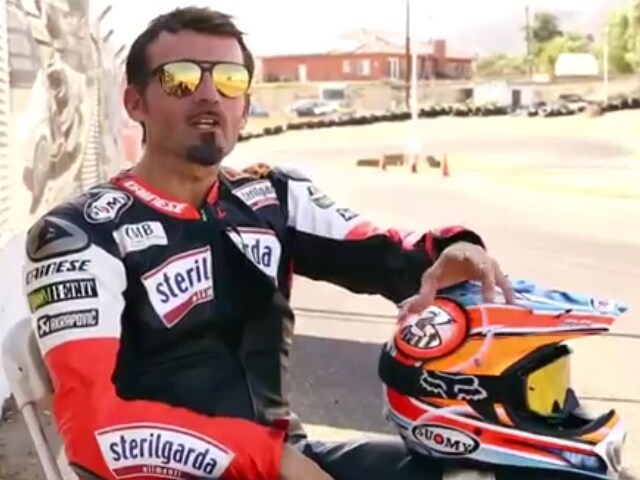 Max Biaggi in pista con il supermotard