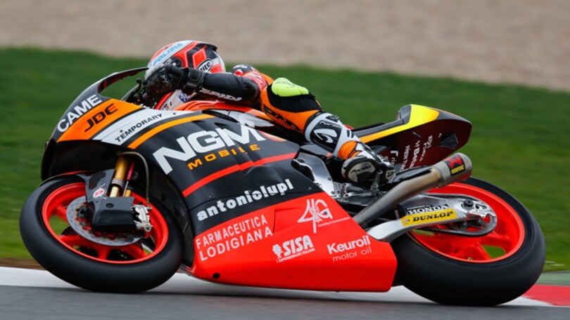 GP Silverstone Moto2: Prima fila per Simone Corsi