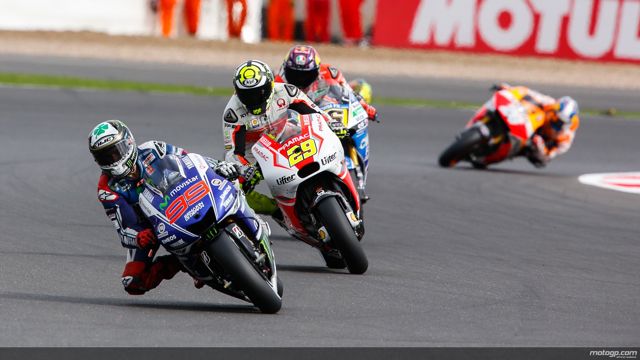 MotoGP, Marquez anche warm up