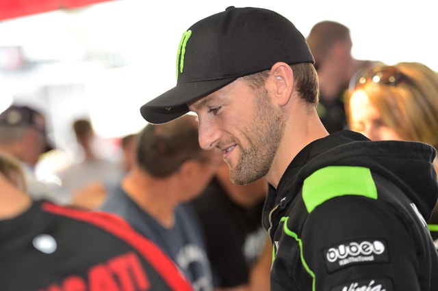 SBK, sfida Sykes-Guintoli a Magny Cours