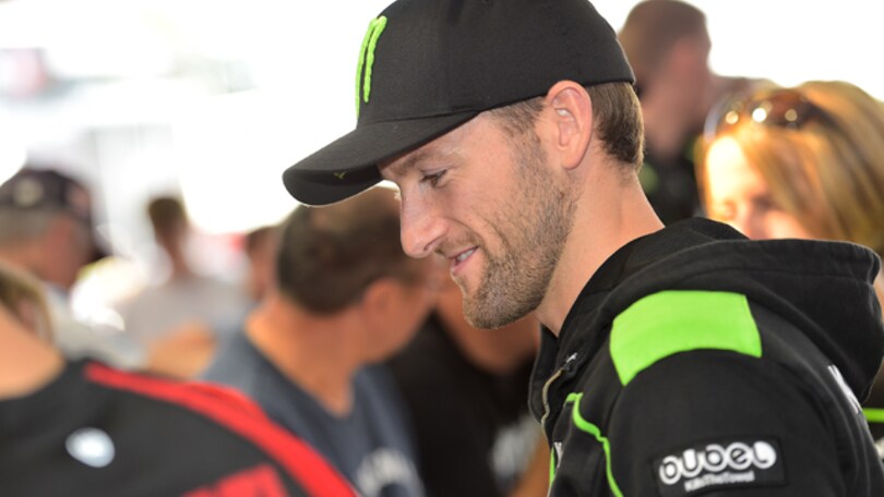 SBK, sfida Sykes-Guintoli a Magny Cours