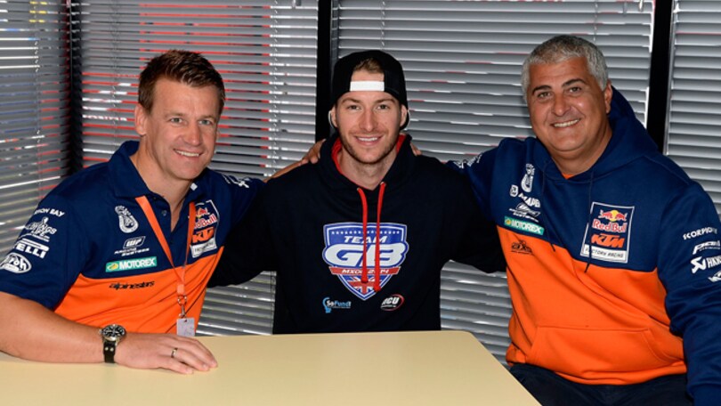 Cross, Searle con Cairoli e De Dycker