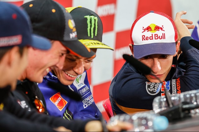 MotoGP Giappone: guarda come si divertono i piloti nella conferenza stampa!