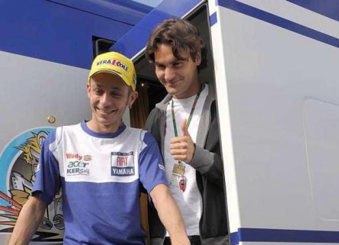 Rossi sfida Federer