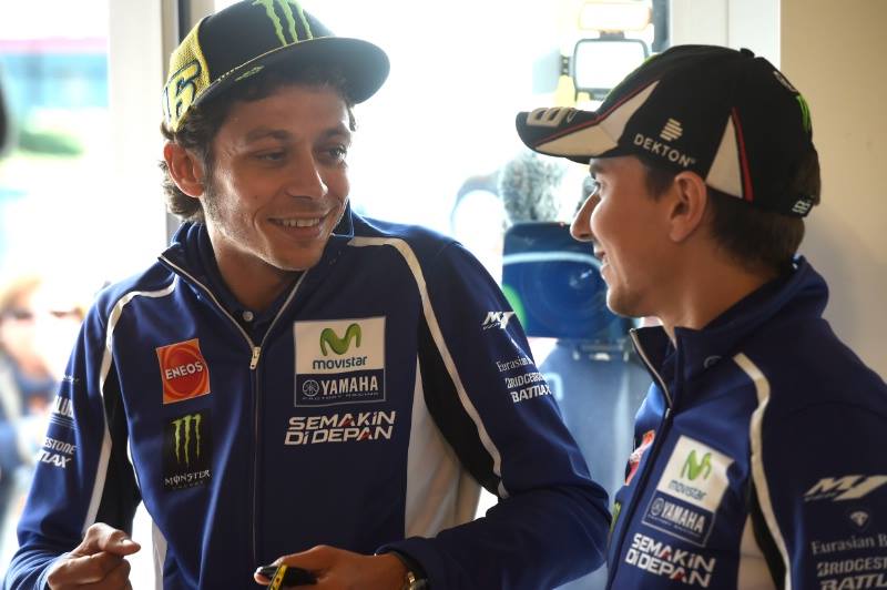 Rossi e Lorenzo, rivali da sempre