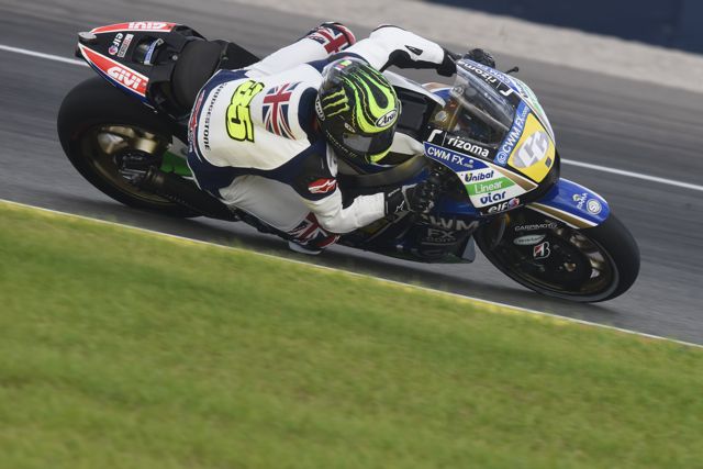 Crutchlow operato alla spalla