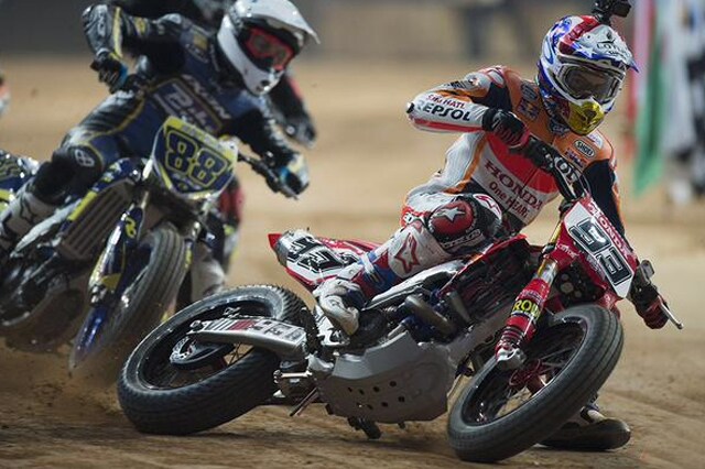 Marc Marquez vince la Superprestigio