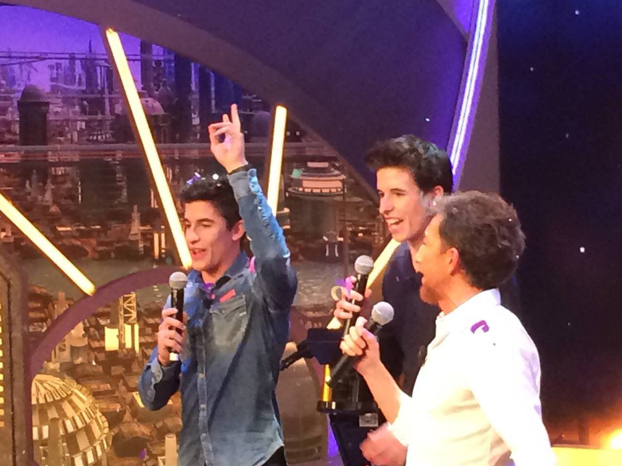 Buon 2015 da Marc e Alex Marquez