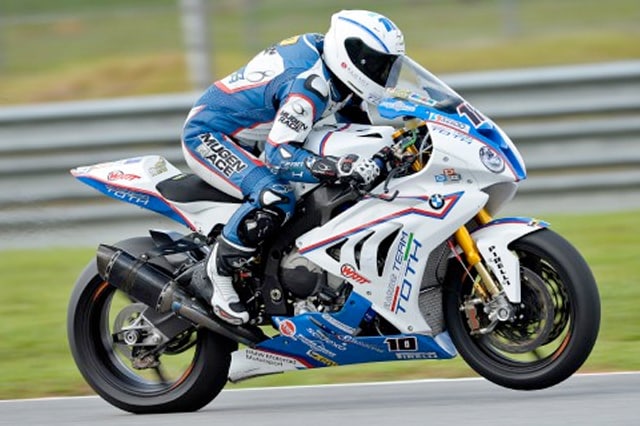 SBK: BMW Racing Team Toth