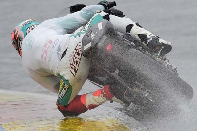 Moto2: il meteo ferma i test