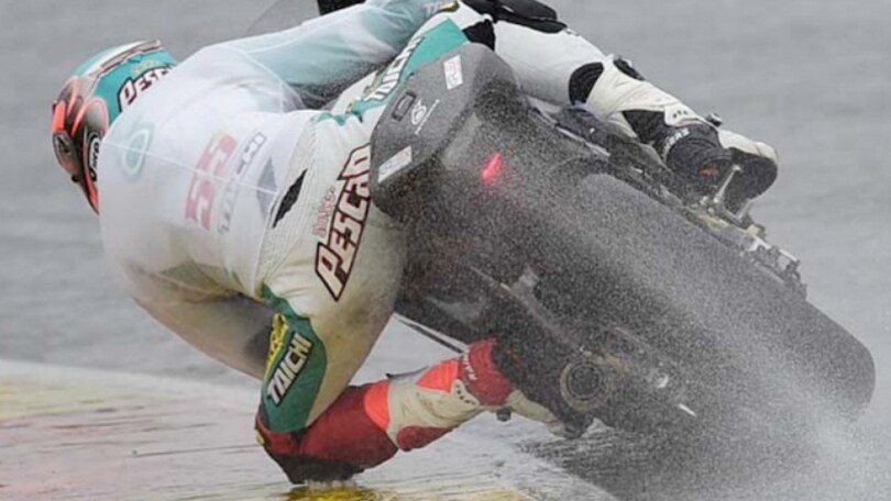 Moto2: il meteo ferma i test