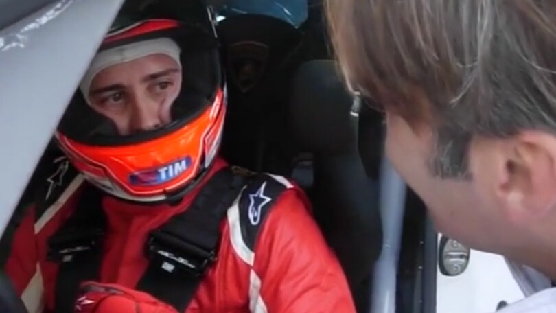 Dovizioso sulla Lamborghini (esclusiva 3)