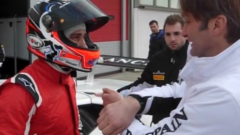 Dovizioso sulla Lamborghini (esclusiva 4)