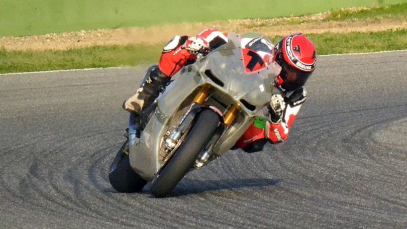 Savadori resta in Superstock ma passa all’Aprilia