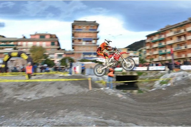 Hard Race Liguria: l'enduro arriva anche in spiaggia