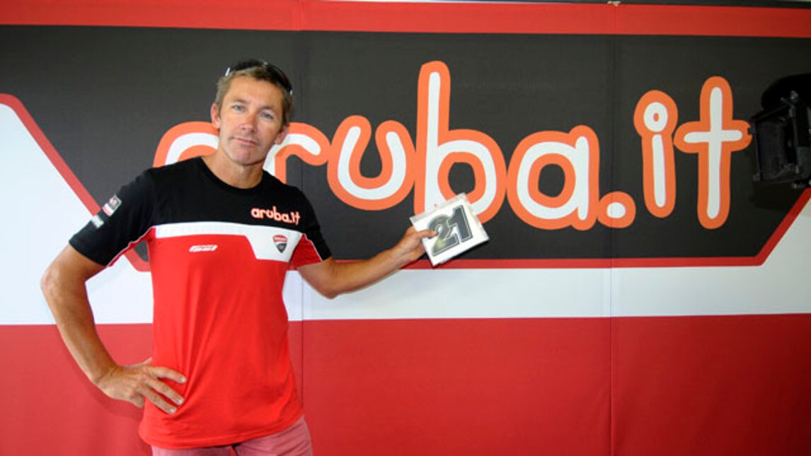 L'emozione di Bayliss nel box Ducati a Phillip Island  