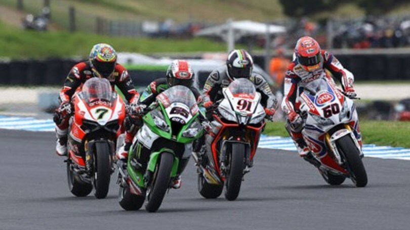 Superbike, rivoluzione 2016: sabato gara 1