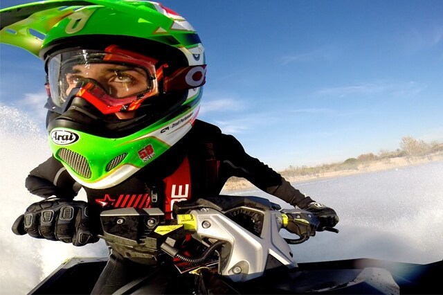 Davide Giugliano e la moto d'acqua