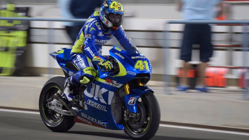 Test MotoGP Losail, piloti in pista nella notte del Qatar