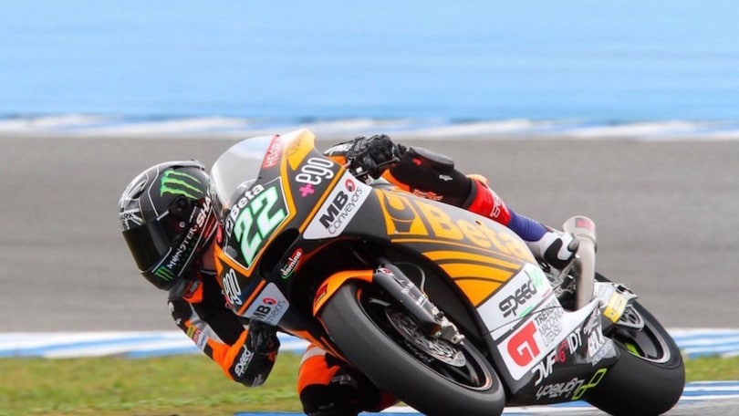 Lowes polverizza il record e va in pole