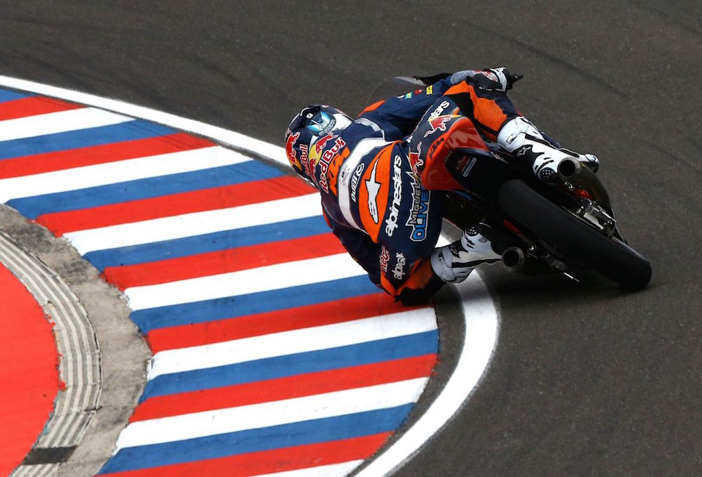 Moto3 Argentina, Oliveira beffa le Honda e fa la pole