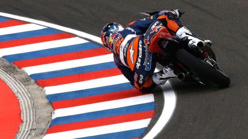 Moto3 Argentina, Oliveira beffa le Honda e fa la pole